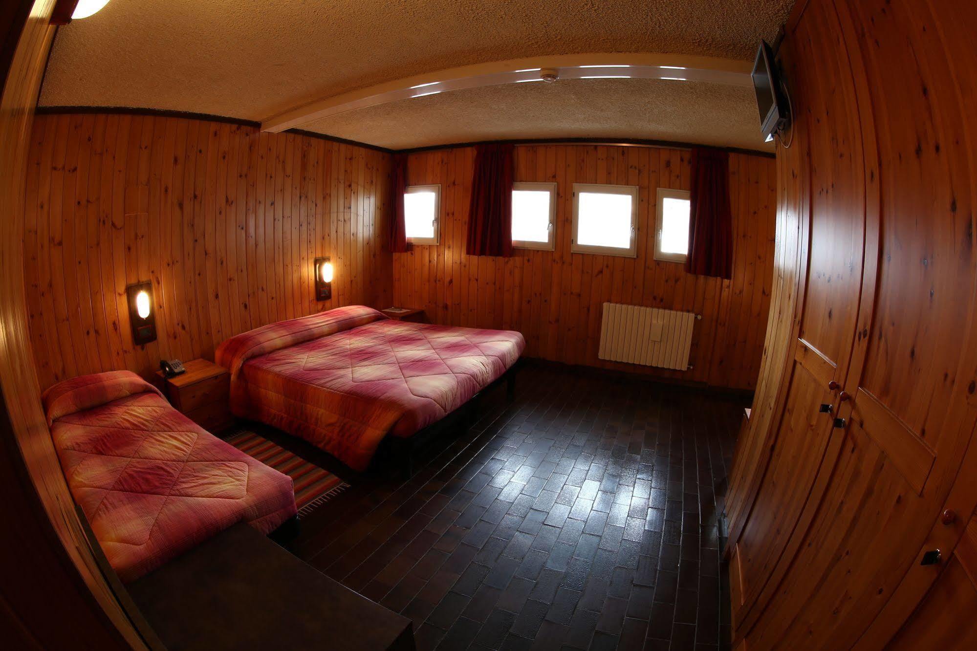 Albergo Quarto Pirovano Стельвіо Пасс Екстер'єр фото
